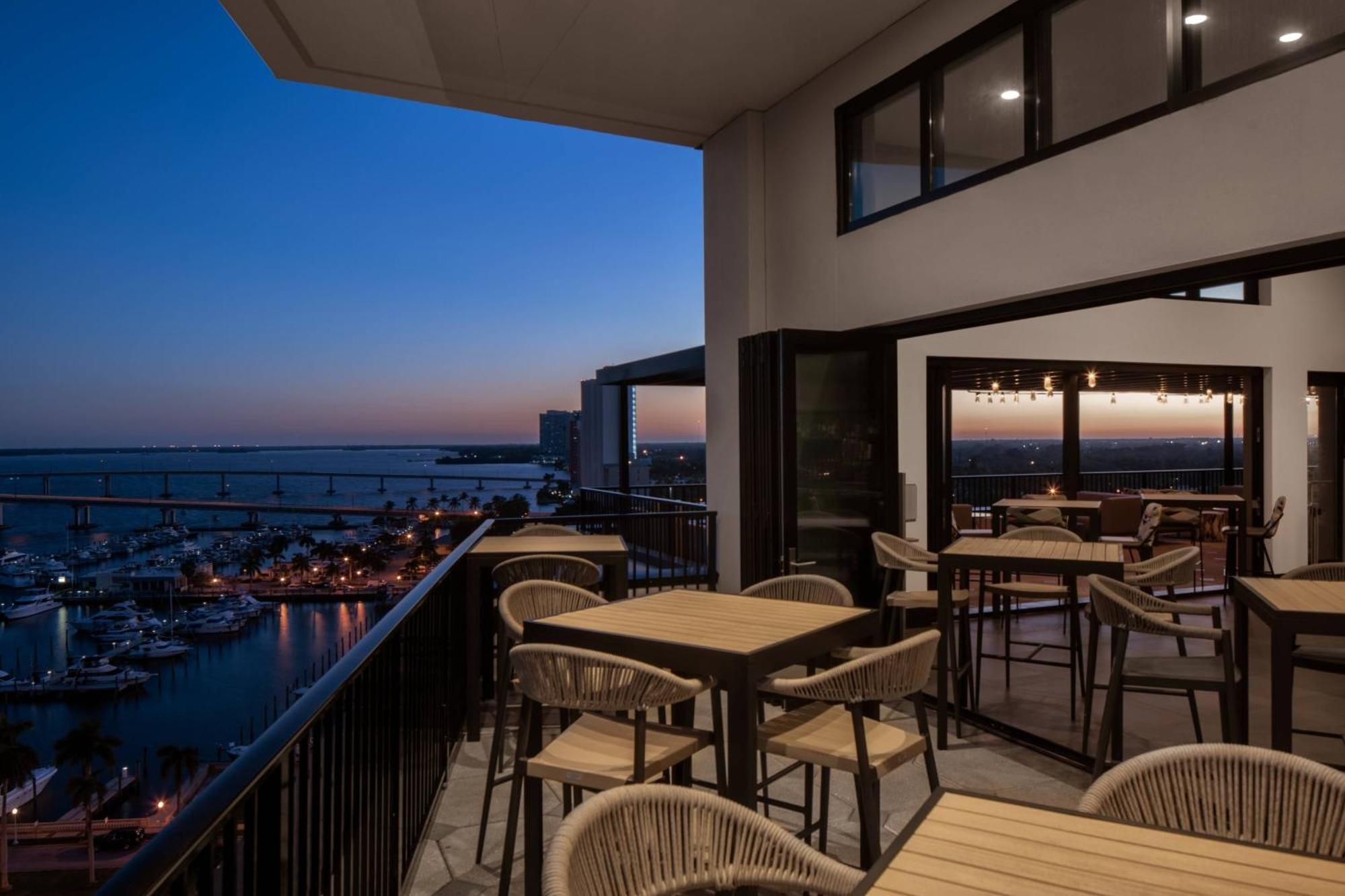 Luminary Hotel & Co., Autograph Collection فورت مايرز المظهر الخارجي الصورة